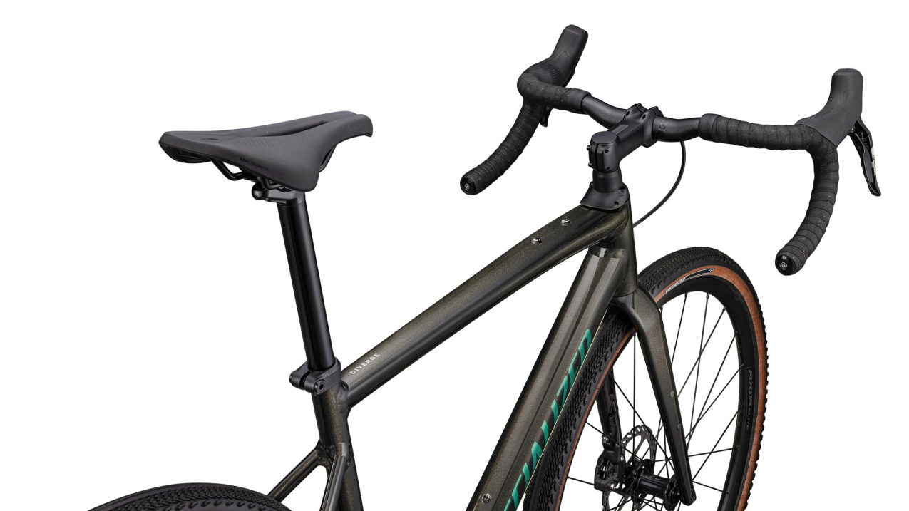 Гравийные велосипеды, комфорт плюс Specialized Diverge Comp E5 2025 Gloss Metallic Obsidian/ Metallic Pine Green Артикул 95425-5152, 95425-5154, 95425-5156, 95425-5149, 95425-5158, 95425-5161