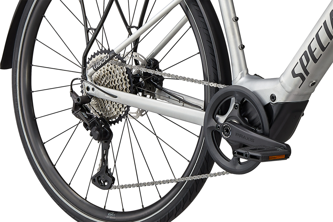 TURBO VADO - свой в городе! Specialized Turbo Vado SL 5.0 EQ Brushed Aluminum / Black Reflective Артикул 93920-3205, 93920-3204, 93920-3203, 93920-3202