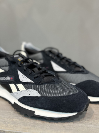 Кроссовки Кроссовки Reebok LX2200 Core black/Classic white/Pure grey Артикул GY15389, GY15387, GY15386.5, GY153810, GY15389.5, GY153811.5, GY15388, GY153812, GY15388.5, GY153810.5, GY15387.5, GY153813, GY15386, GY153811