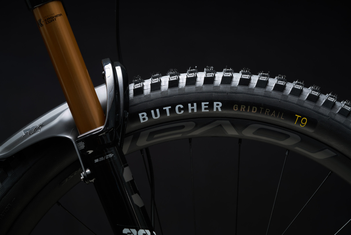 TURBO LEVO - лучшее из возможного! Specialized S-Works Turbo Levo 29/27 2022 Metallic White Silver / Chrome / Dream Silver Артикул 95221-0803, 95221-0806, 95221-0805, 95221-0804, 95221-0802