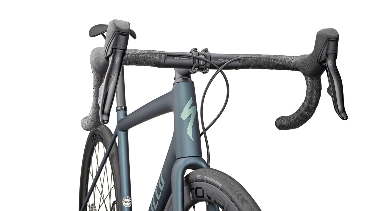 Шоссейные велосипеды Specialized Aethos Expert - SRAM Rival eTap AXS 2025 Satin Deep Lake Metallic / Green Pearl Артикул 97225-3158, 97225-3161, 97225-3152, 97225-3154, 97225-3149, 97225-3156