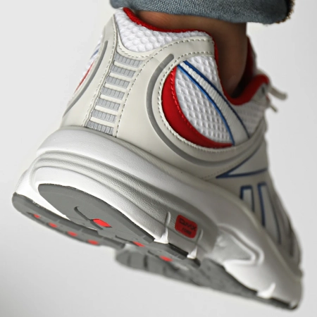 Кроссовки Кроссовки Reebok Premier Road Plus VI ftwr white/pure grey 1/vector red Артикул HP24696.5, HP246913, HP24697, HP246910.5, HP24699.5, HP24698.5, HP246910, HP246911, HP246911.5, HP246912, HP24699, HP24696, HP24694.5, HP24695, HP24695.5, HP24698, HP24697.5