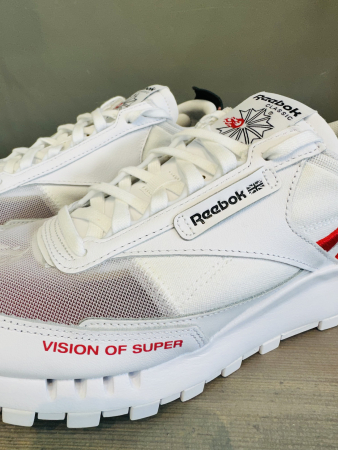 Кроссовки Кроссовки Reebok Classic Leather Legacy ftwr white/vector red/core black Артикул GW96994.5, GW969911, GW969910.5, GW96994, GW96996.5, GW96996, GW96998, GW969912, GW96993.5, GW969913, GW96997, GW96995, GW969914, GW96997.5, GW96995.5, GW969910, GW969911.5, GW96998.5, GW96999, GW96999.5