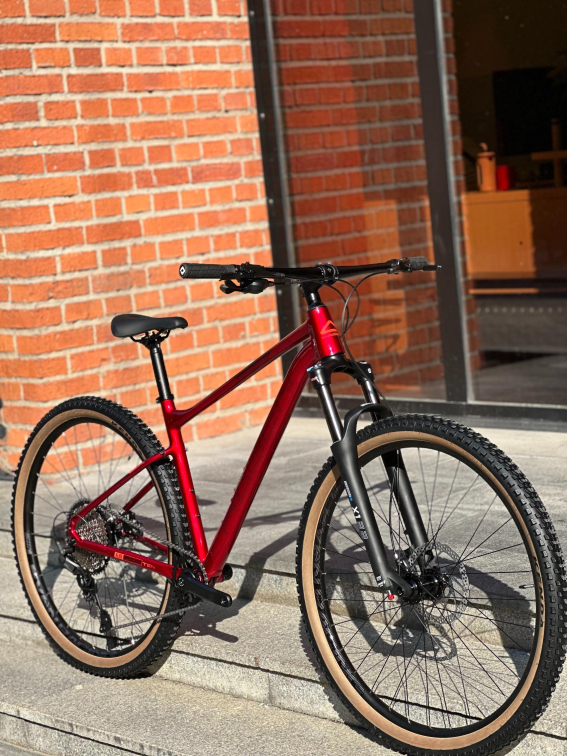 Купить Hagen Four 4.10 27.5 2025 Metallic Red Артикул H25M410MR27S, H25M410MR27M