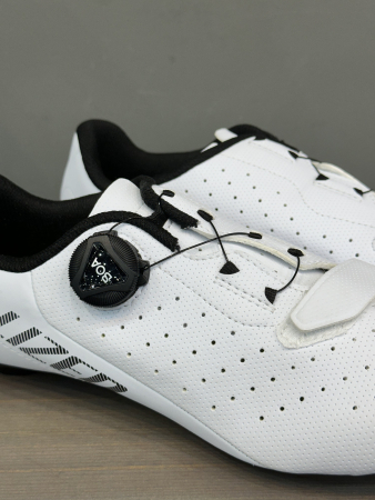 Велотуфли шоссе и триатлон Велотуфли Road Specialized Torch 1.0 White Артикул 61020-5545, 61020-5547, 61020-5543, 61020-5546, 61020-5548, 61020-5542, 61020-5544, 61020-5549