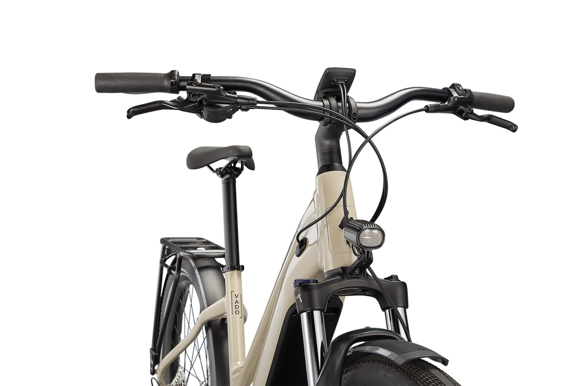 TURBO VADO - свой в городе! Specialized Turbo Vado 3.0 Step-Through 2022 White Mountains / Black Reflective Артикул 95022-7705, 95022-7704, 95022-7703, 95022-7702