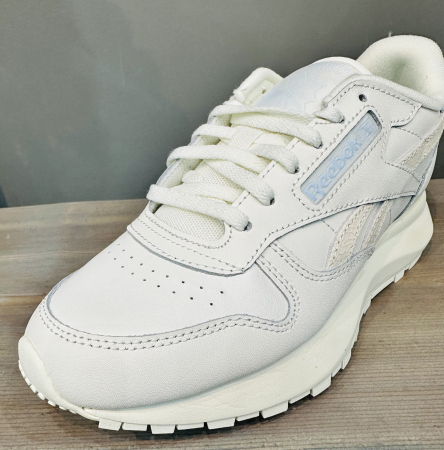 Кроссовки Кроссовки женские Reebok Classic Leather SP chalk/chalk/glass blue Артикул GX86908, GX86906, GX86907, GX869010.5, GX86909.5, GX86908.5, GX86909, GX86905.5, GX86907.5, GX86906.5