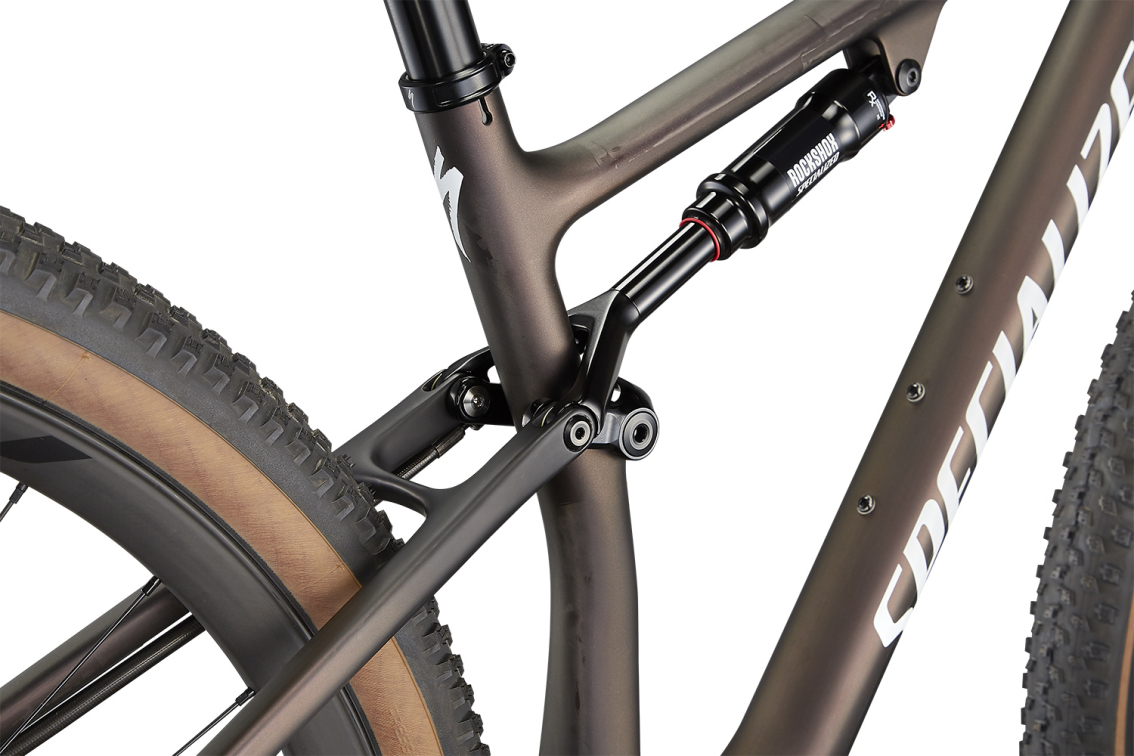 Купить Specialized Epic Pro 2022 Carbon / Red Gold Chameleon / White Артикул 90322-1005, 90322-1003, 90322-1004, 90322-1002