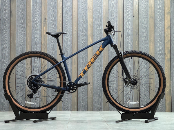 Trek Marlin 5 Gen 3 29 Mulsanne Blue