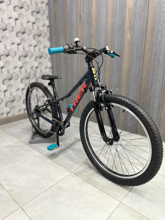 24 дюйма (7-11 лет) Trek Precaliber 24 8-speed Nautical Navy Артикул 5276070